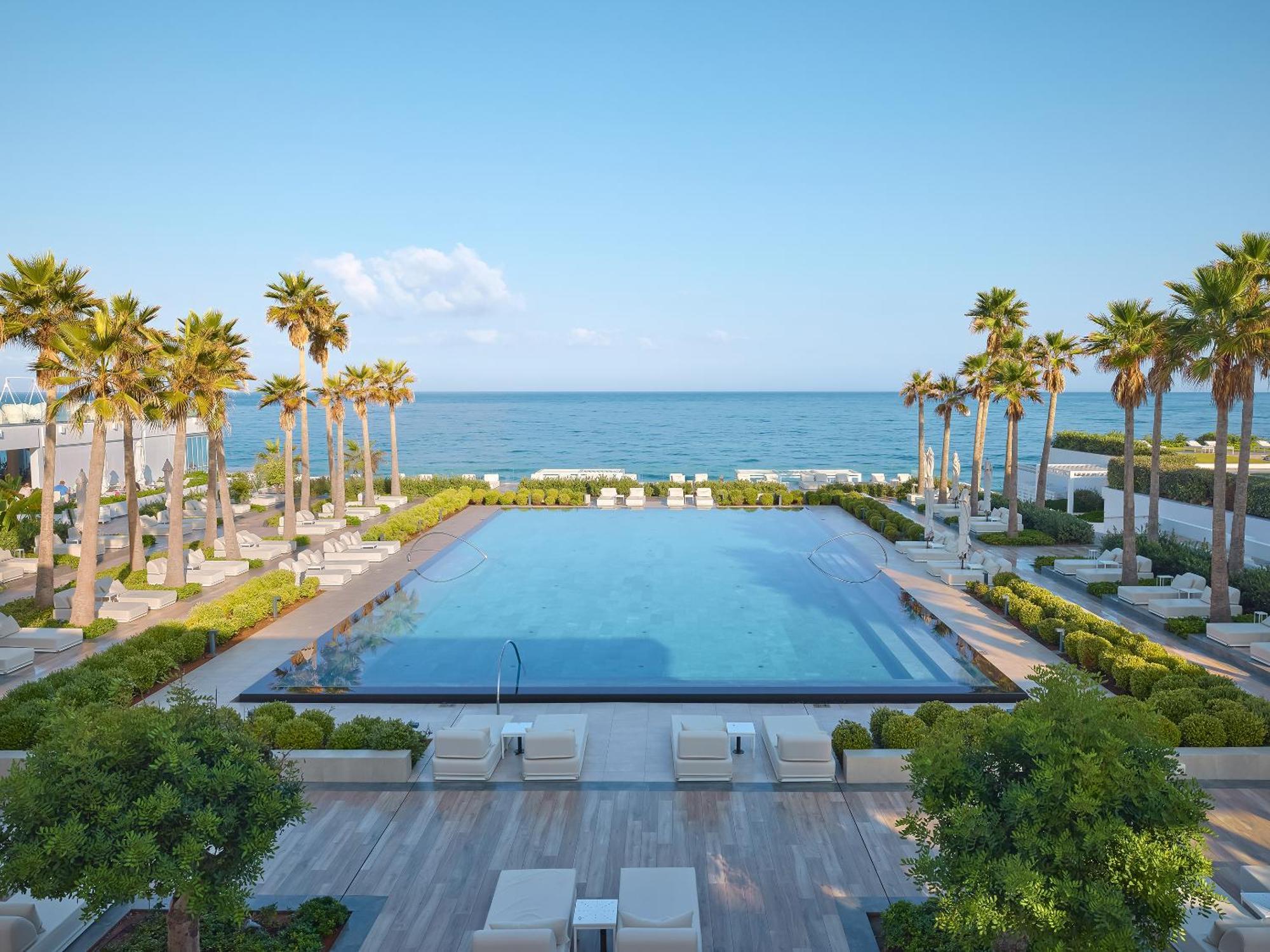 Rezort Grecotel Luxme White 5*